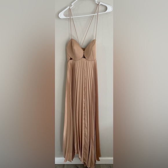 ANTHROPOLOGIE WILLCOCKS
ACLER PLEATED ASYMMETRIC MIDI DRESS - Picture 6 of 16